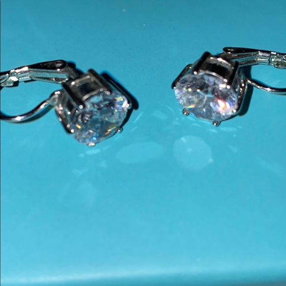 NWOT Huge cubic zirconia dangling earrings gift